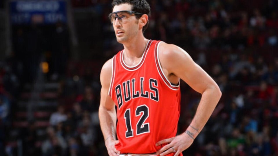 南宫电竞大舞台-加时末段芝加哥公牛调整名单以备CBA常规赛，内部沟通环节打磨，悬念犹存，团队化学反应显著的简单介绍